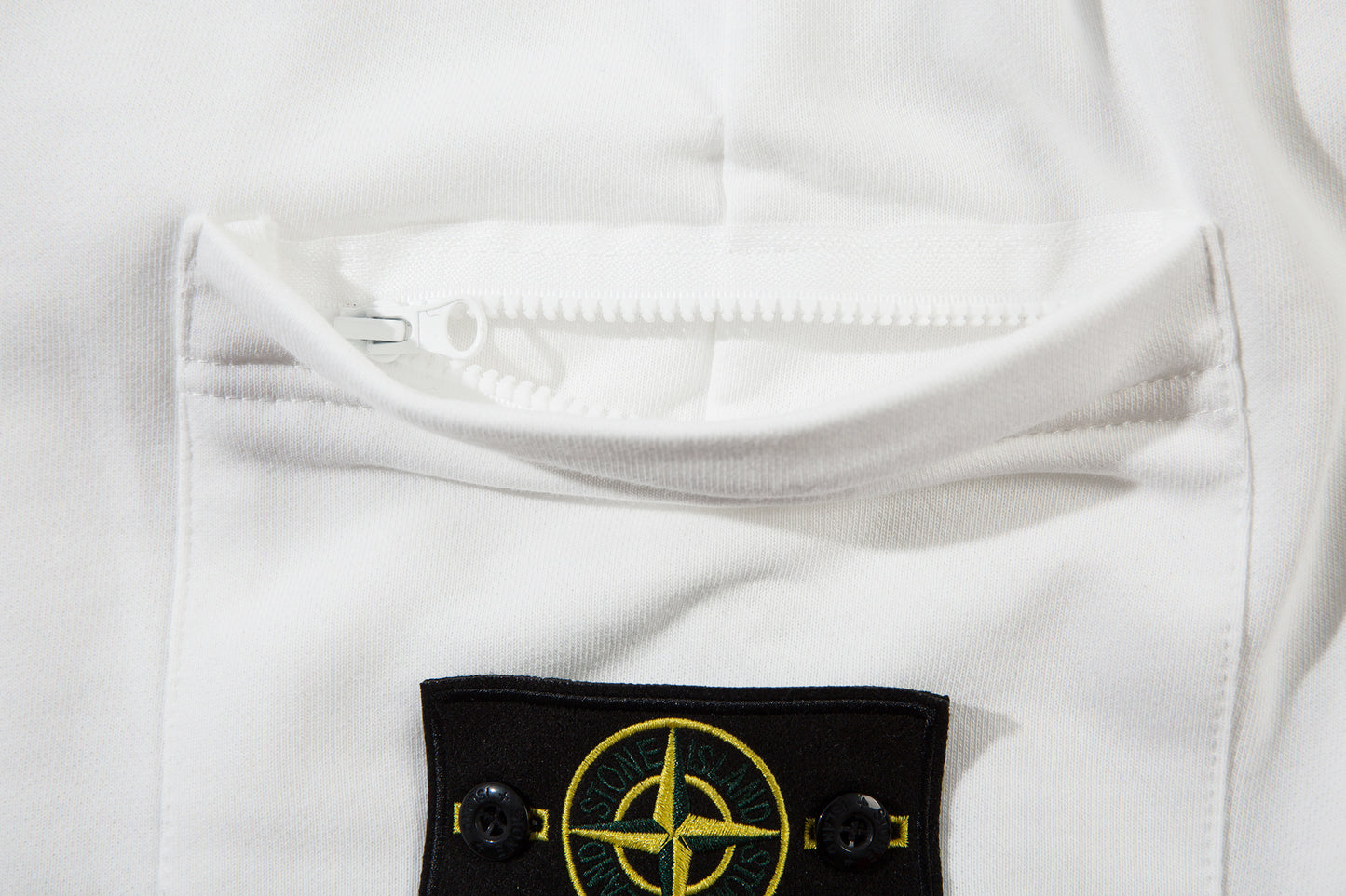 STONE ISLAND SHORTS 286