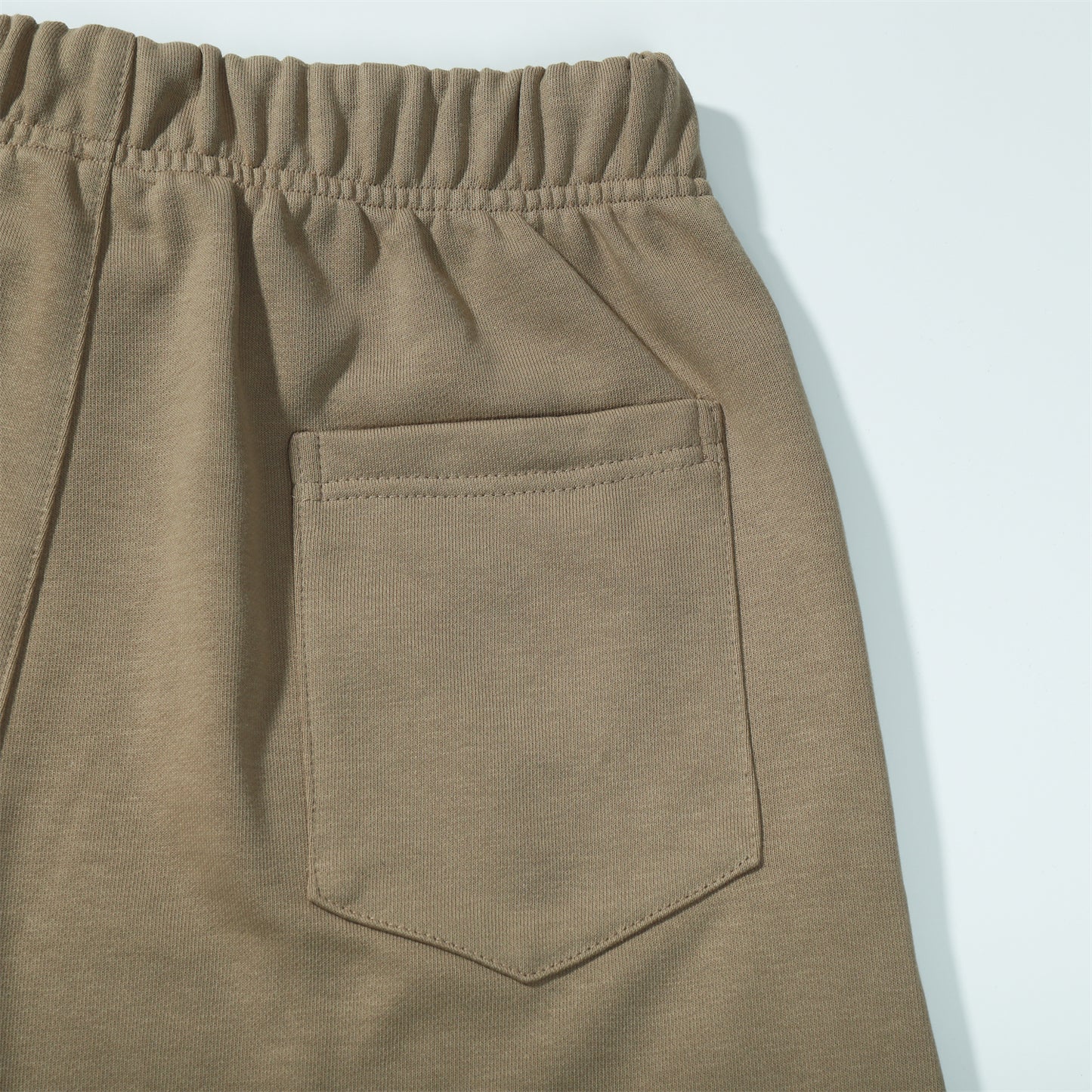 FEAR OF GOD ESSENTIALS SHORTS 036