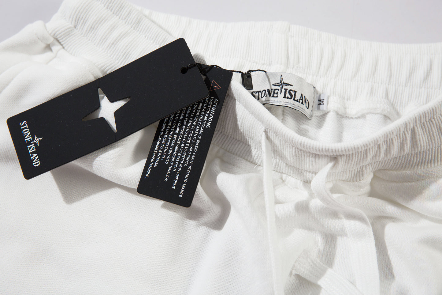 STONE ISLAND SHORTS 286