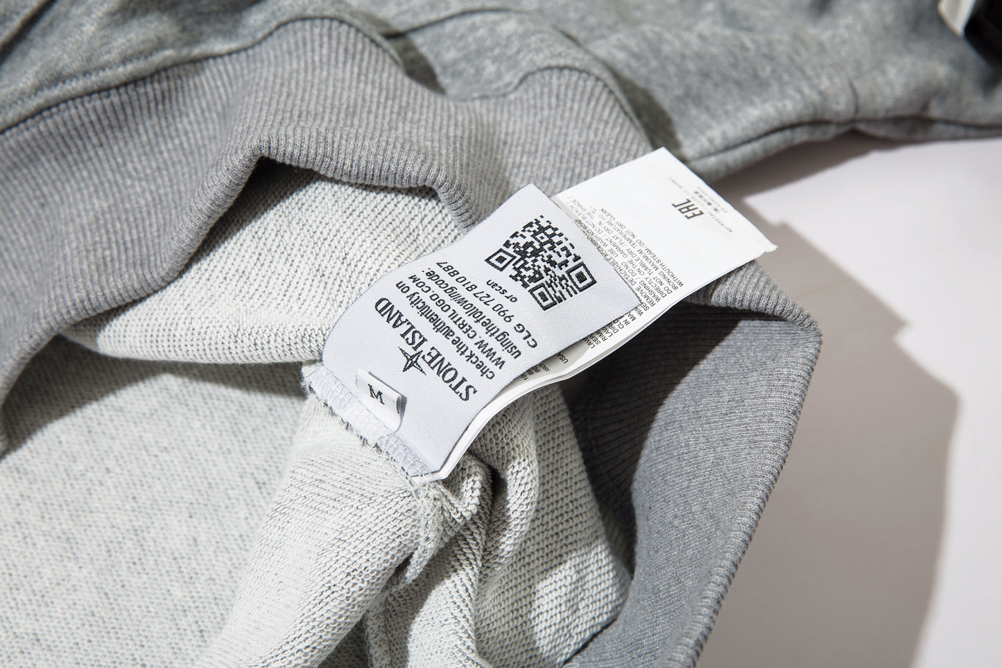 STONE ISLAND HOODIE 251