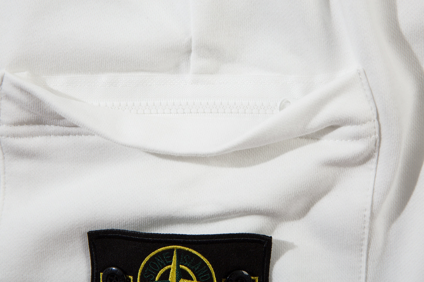 STONE ISLAND SHORTS 286