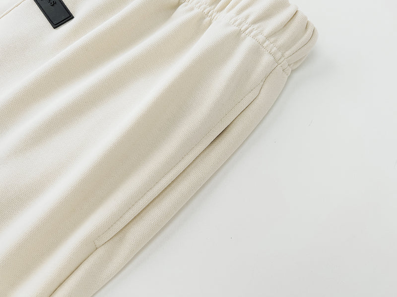 FEAR OF GOD ESSENTIALS SHORTS 038