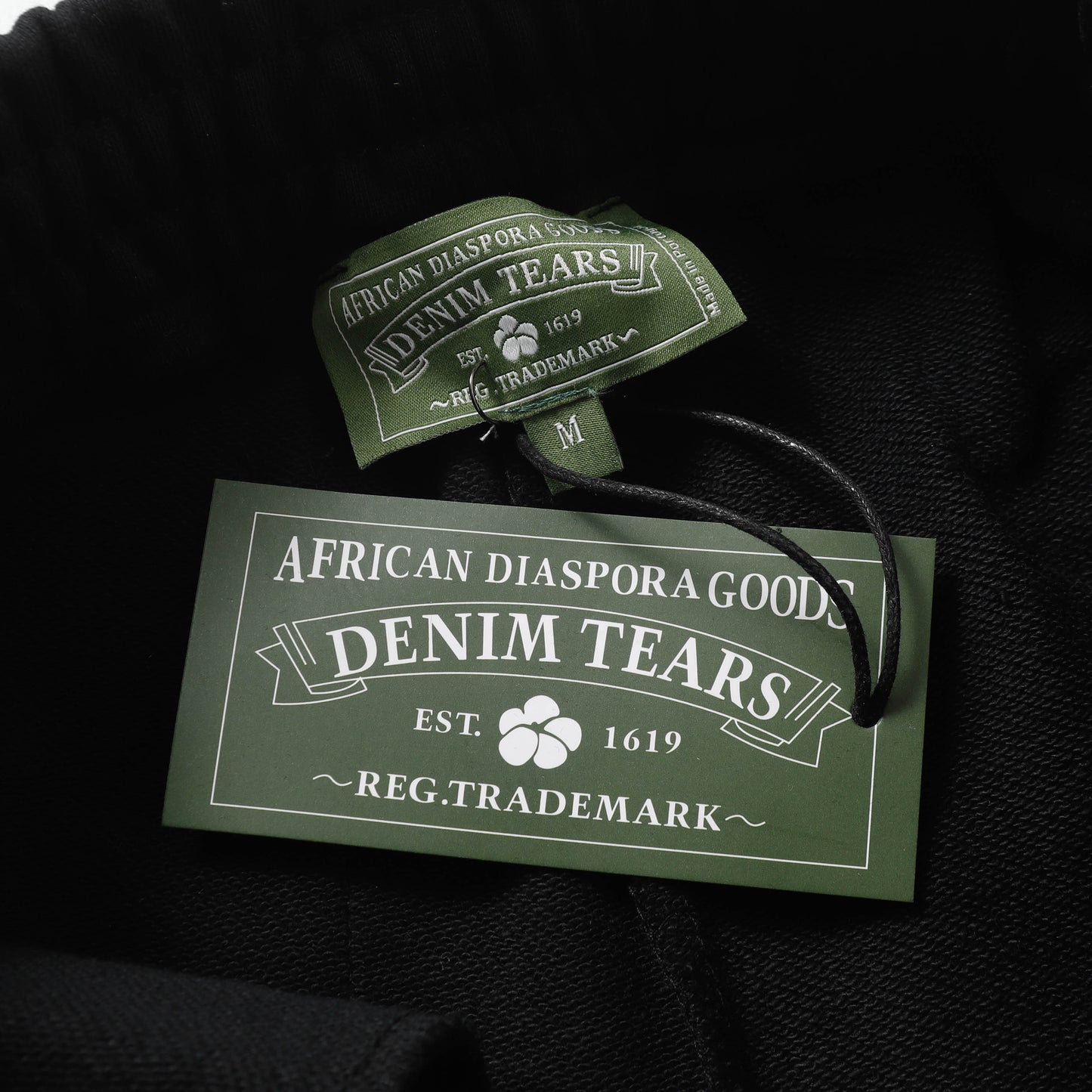 DENIM TEARS  Shorts 8201