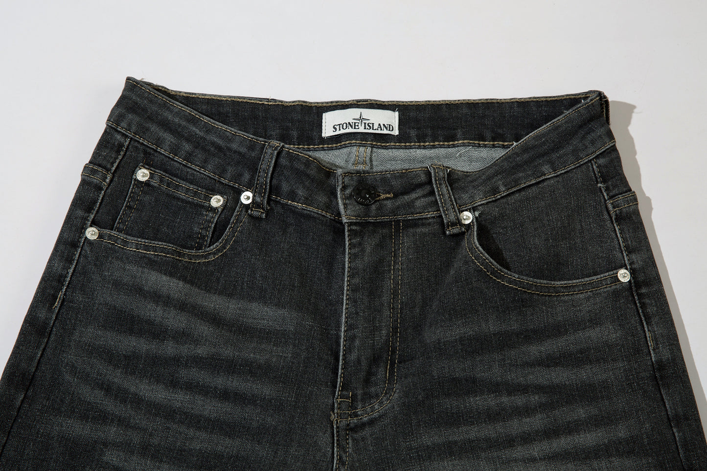 STONE ISLAND PANTS 260